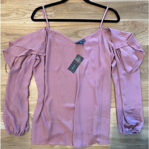 NWT Beautiful Rose Pink off Shoulder Top Sz. Large